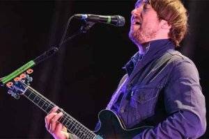 Lick Library – Kaiser Chiefs Guitar Lessons & Backing Tracks