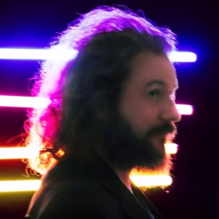 Jim James《Wowed Out》：数字时代迷幻灵魂乐探索