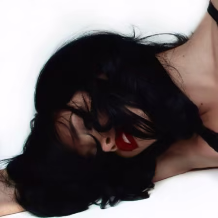 Nessa Barrett – Tough Love (2026)